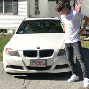 Meet your Posher, Pedro